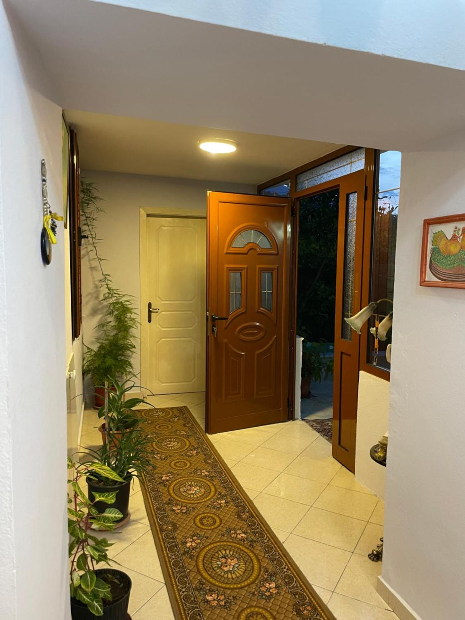 Luigi Guest House Гирокастра Экстерьер фото